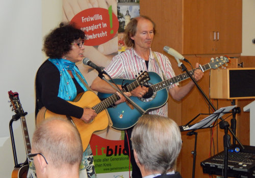 Ute und Friedemann Rink sorgten für die musikalische Begleitung. (Foto: OBK)