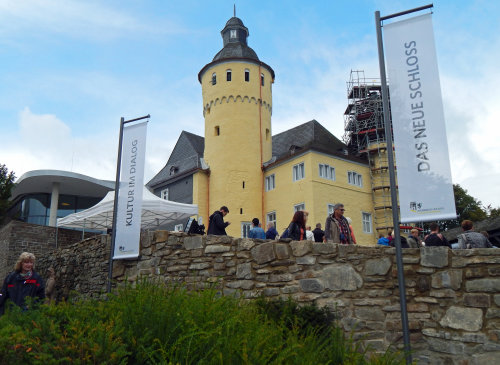 Bald als Hingucker an der Autobahn: Schloss Homburg soll mit Hinweisschildern auf der A 4 als touristisches Ausflugsziel präsentiert werden und noch mehr Besucher anlocken. (Foto:OBK)