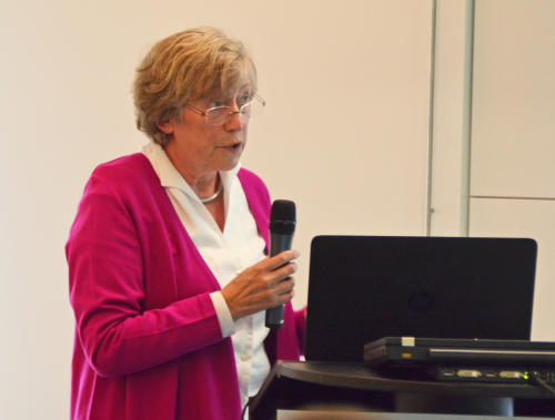 Schulamtsdirektorin Ulla Barth erklärte: "Wir brauchen engagierte Lehrerinnen und Lehrer, die die Schülerschaft beim Thema Berufswahl mit ins Boot holen." (Foto: OBK)