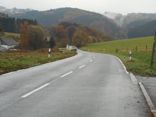 Die Kreisstraße 20 zwischen Schmitzhöhe und Köttingen muss für etwa zwei Wochen gesperrt. (Foto: OBK) 