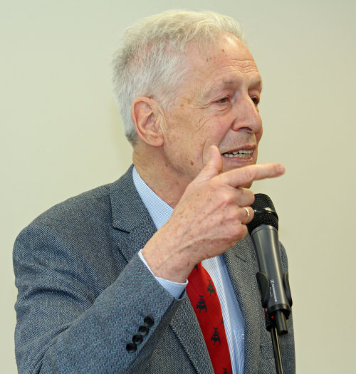 Dr. Henning Scherf appelliert auch an ehrenamtliches Engagement in einer  älter werdenden Gesellschaft. (Foto: OBK)