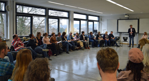 Im jährlichen Kooperationsforum der drei oberbergischen Berufskollegs war zentrales Thema die Herausforderungen im Unterricht mit geflüchteten Jugendlichen. (Foto: OBK)