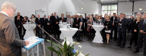 Klaus Heinen, Rundschau-Verlag, begrüßte als Gastgeber die oberbergische Prominenz (Foto:OBK)