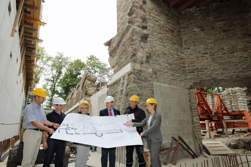 Die oberbergischen Unternehmen sind stolz an der Zukunftssicherung von Schloss Homburg mitzuwirken (Foto:OBK)