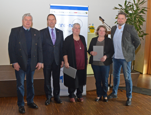 Vertreter der Dr. Becker Rhein-Sieg-Klinik Nümbrecht erhielten das Siegel. (Foto: OBK)