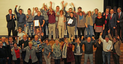 Gold mit Teilnahme am Landeswettbewerb: Jubel bei Hülsenbusch, Freckhausen und Oberwiehl (Foto: OBK).