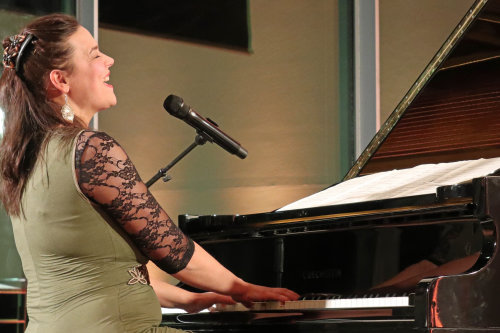 Jazzpianistin Laia Genc ist mit ihren musikalischen Projekten auch regional aktiv. (Foto: OBK)