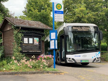 Solaris-Wasserstoffbus im Testeinsatz im Oberbergischen Kreis. (Foto: OVAG)