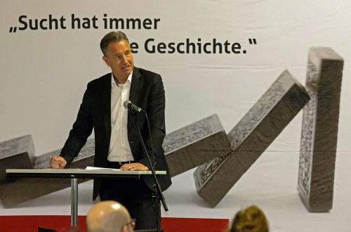 Gesundheitsdezernent Ralf Schmallenbach eröffnete die Aktionstage "Sucht hat immer eine Geschichte". (Foto: OBK/ Marcel Fuderholz)