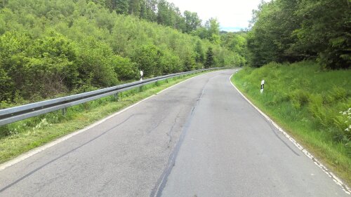 Die Baumaßnahmen an der K 57 zwischen Ortsausgang Reichshof-Dorn und der Ortschaft Fahrenberg beginnt ab Montag, 27. Mai 2024. (Foto: OBK)