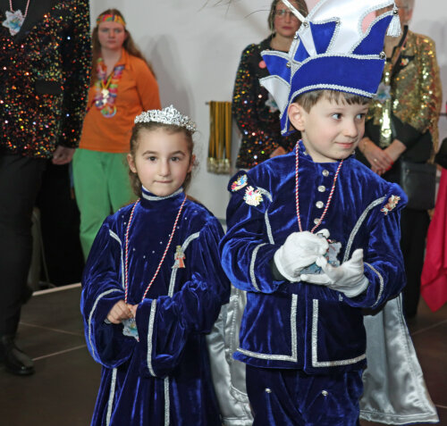 Die Rebbelrother Kinderprinzenpaar: Kinderprinz Luca I. aus dem Hause Wigger mit seiner Kinderprinzessin Cicek aus dem Hause Gazanri. (Foto: OBK)
