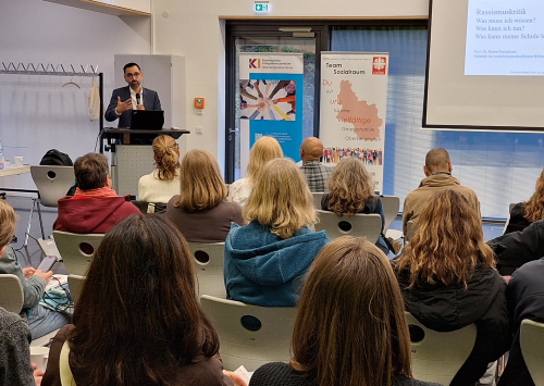 Der Vortrag von Prof. Dr. Fereidooni wurde gespannt aufgenommen. (Foto: OBK)
