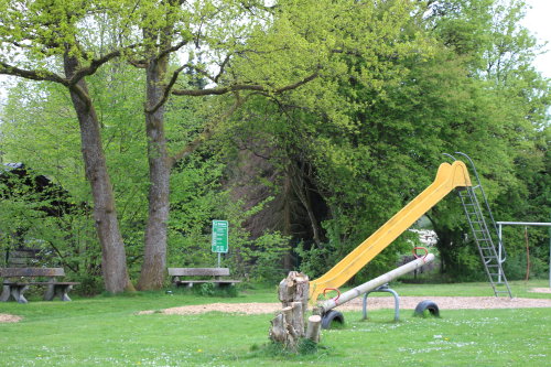 Der Spielplatz in Elsenroth soll ein Treffpunkt für alle Generationen im Dorf werden. (Foto: OBK)