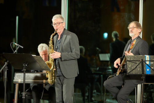 Musikalisch begleitet wurde der Abend von der Dozentenband der Musikschule Wipperfürth. (Foto: OBK)