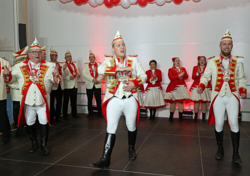 Die Karnevalsgesellschaft Baulemann anno pief rot-weiß Wipperfürth von 2010 e. V. wurde von ihren Vorsitzenden engagiert vertreten. (Foto: OBK) 