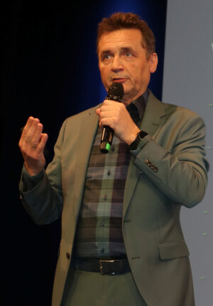 Der ARD-Meteorologe Donald Bäcker informierte über wissenschaftliche Hintergründe des Klimawandels und seine Folgen, insbesondere auch für den Oberbergischen Kreis. (Foto: OBK) 