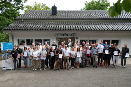 2026-07-13 Amt 61 Dorfförderbescheide Dreisbach Gruppenbild 03