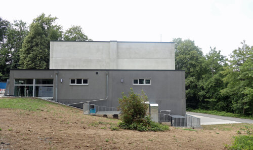 Die zweigeschossige Sporthalle bietet vielfältige Nutzungsmöglichkeiten am Standort des Kaufmännischen Berufskollegs Oberberg in Waldbröl. (Foto: OBK)