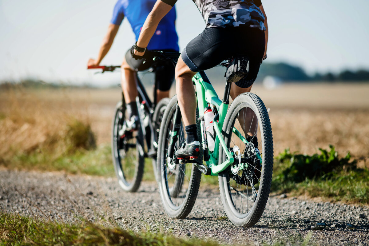 mountain bike in the country lanes