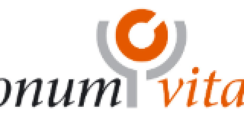 Logo mit dem Schriftzug 'donum vitae' in Schwarz und Orange. Über dem Text ein stilisiertes graues U mit einem orangefarbenen Kreis in der Mitte.